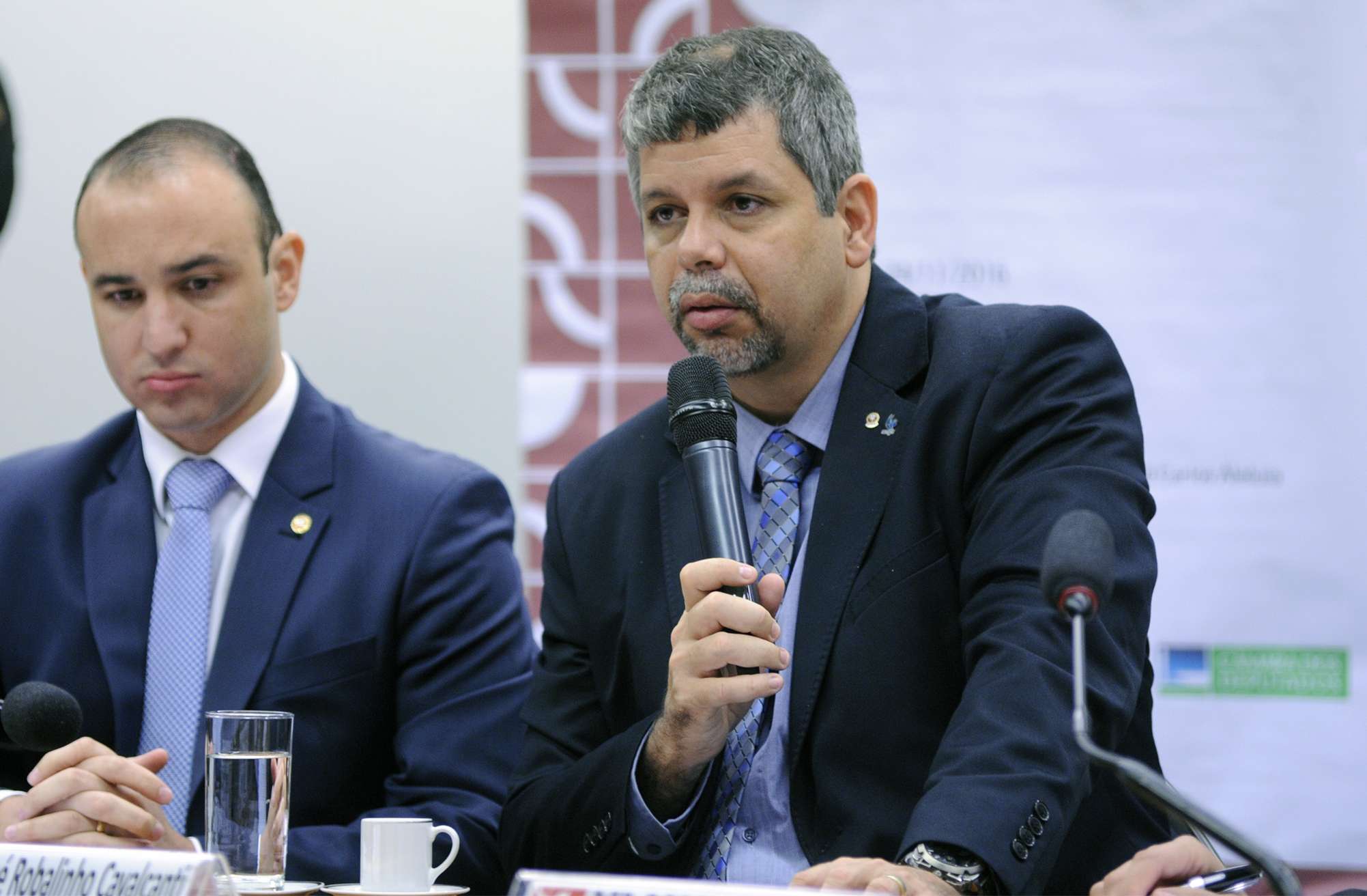 Audiência pública sobre a PEC 412/09, que altera o § 1º do art. 144 da Constituição Federal, dispondo sobre a organização da PolÃcia Federal. Presidente da ANPR, Sr. José Robalinho Cavalcanti